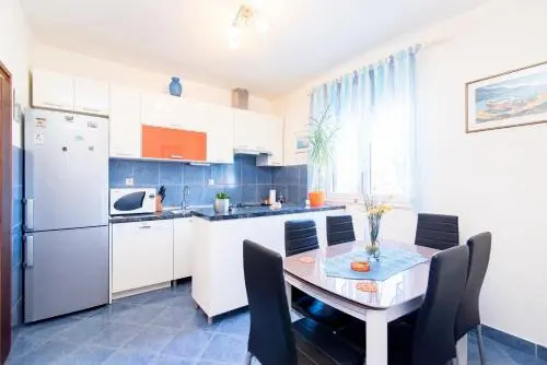 Apartment Lena