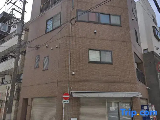 Spacious 120 m² / 4 BRs / Sleeps 8 / 3 min Station