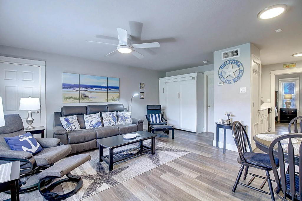 Courtyard #115 in Port Aransas