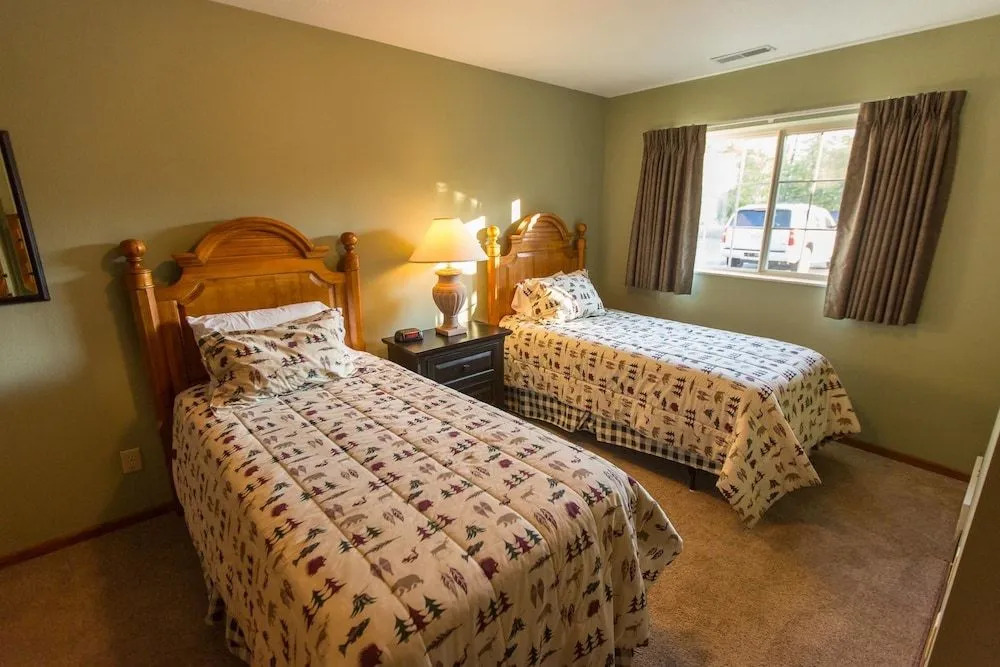 Wild Eagle Lodge