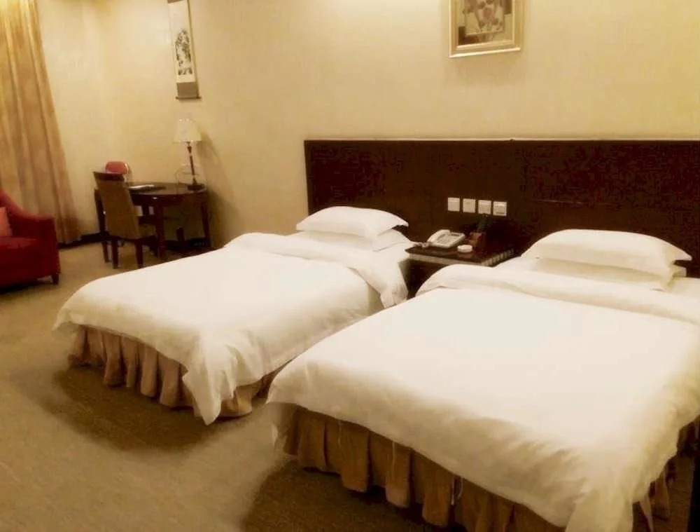 XIN Jiayue Hotel