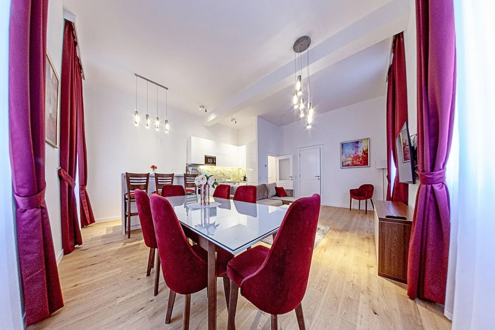 Gold Residence