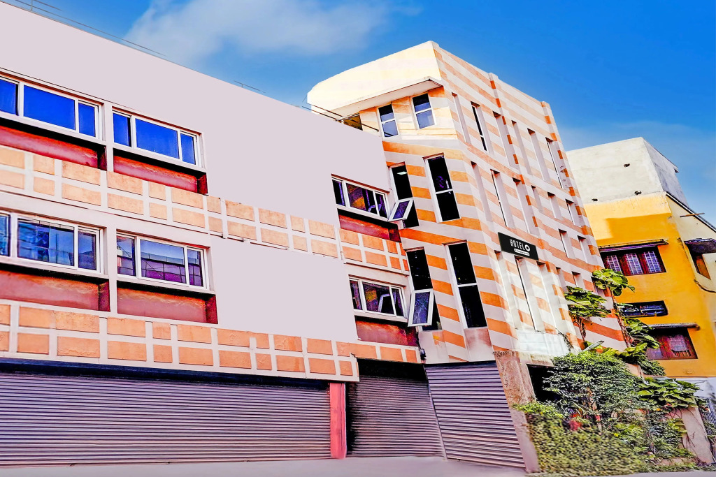 Jeyas Residency