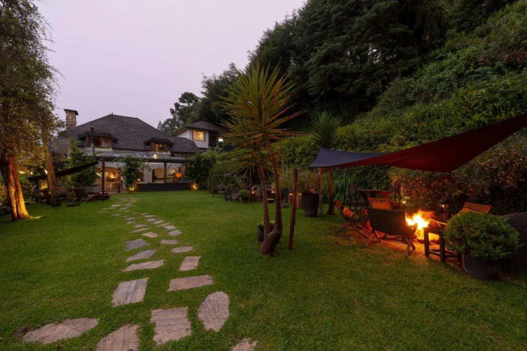 Alma Hotel