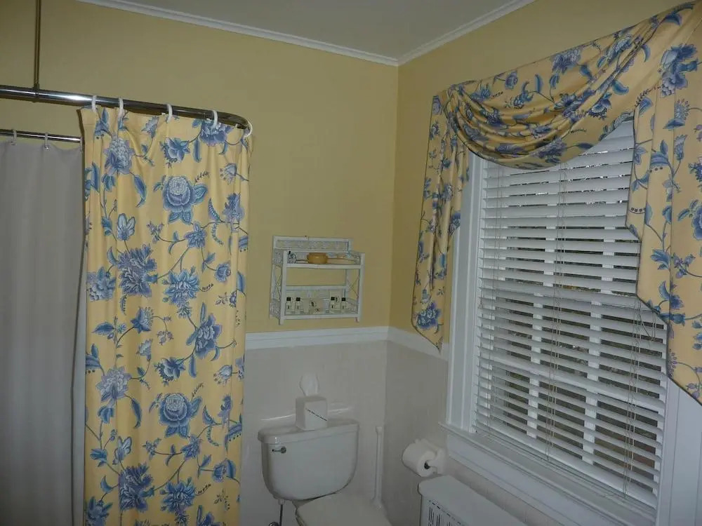 Colonial Capital Bed & Breakfast