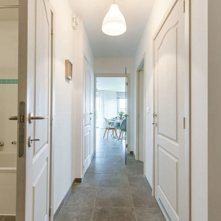 Bright Apartment With Large and Sunny Garden
