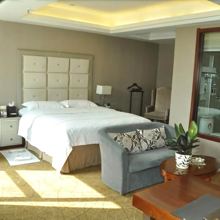 Chunqiu International Hotel - Guangyuan