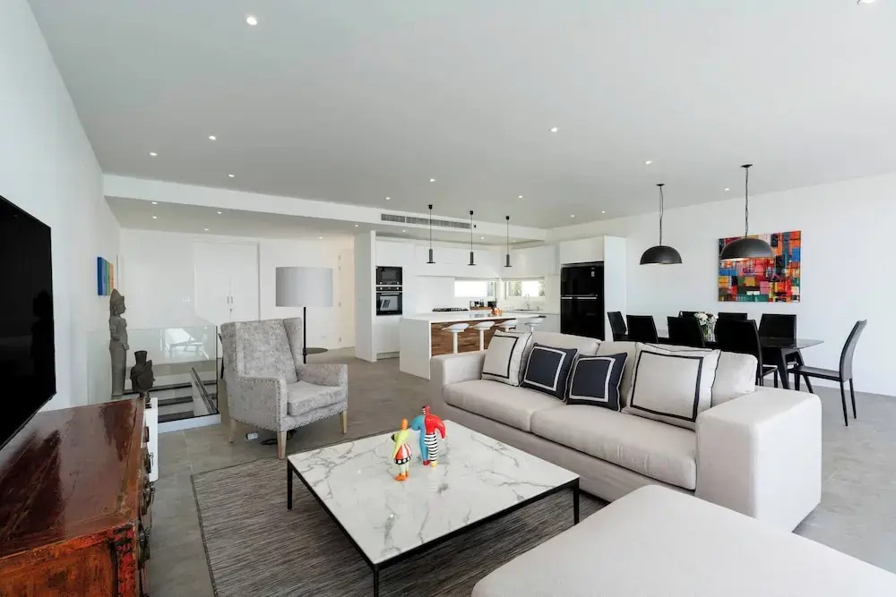 Luxury Sea View Pool Villa L at UniQue Residences