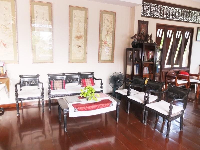 Baan Khun Poh Hotel