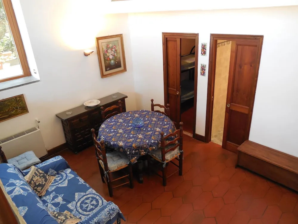 Holiday House for 9 Persons