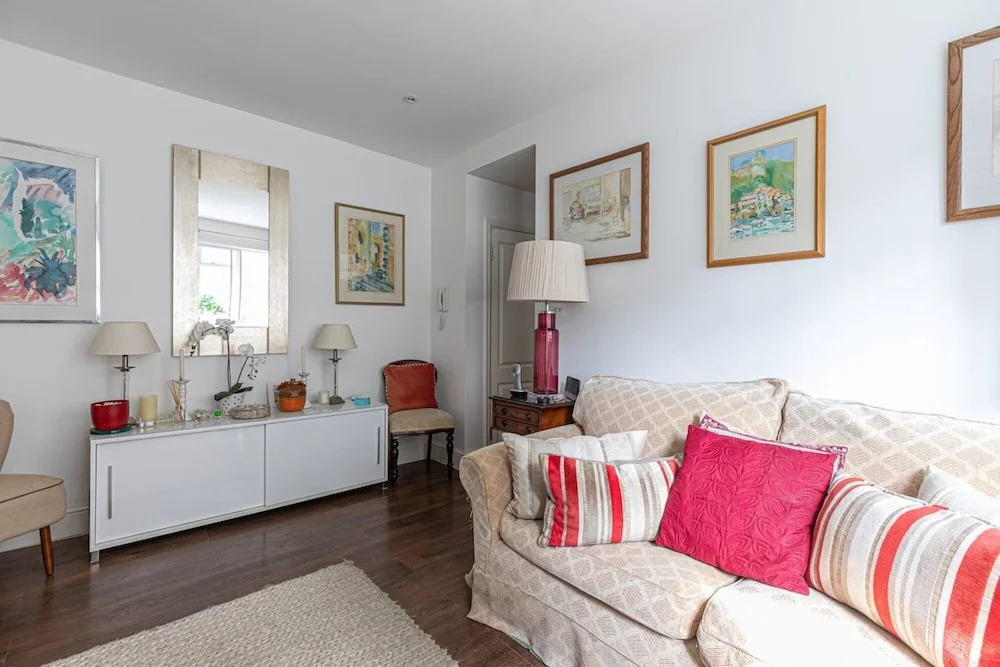 Cosy 1-bed Apartment Near Sloane Square in Chelsea