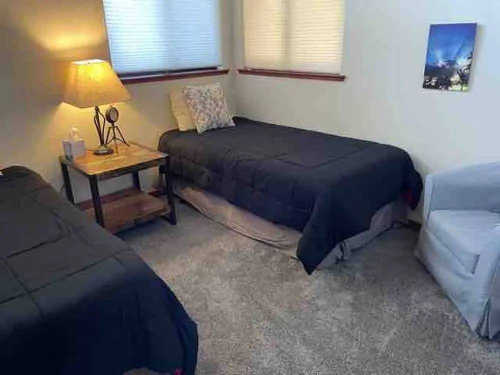 Riverside Holiday Home Sleeps 10