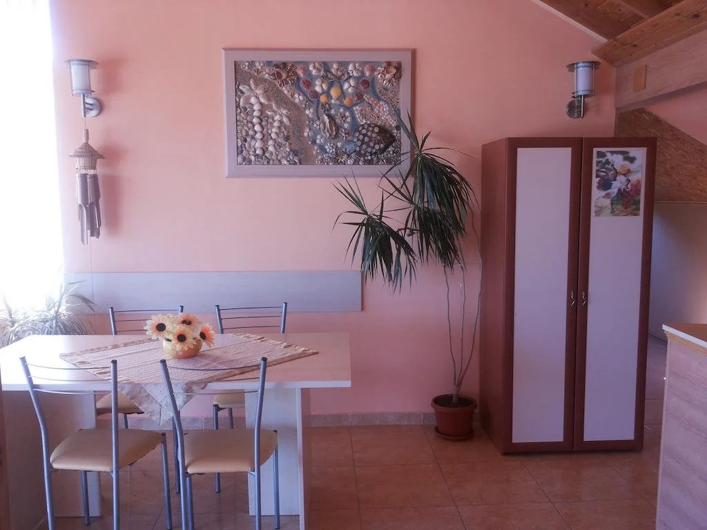 Eleonor Guest House