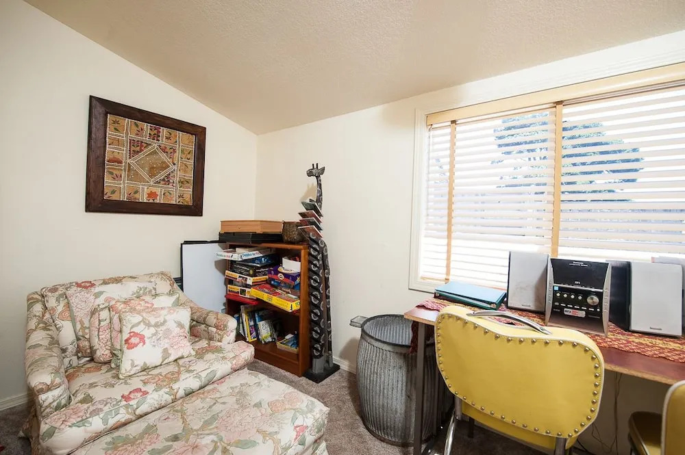 Birds Eye Beach 3 Br home by RedAwning