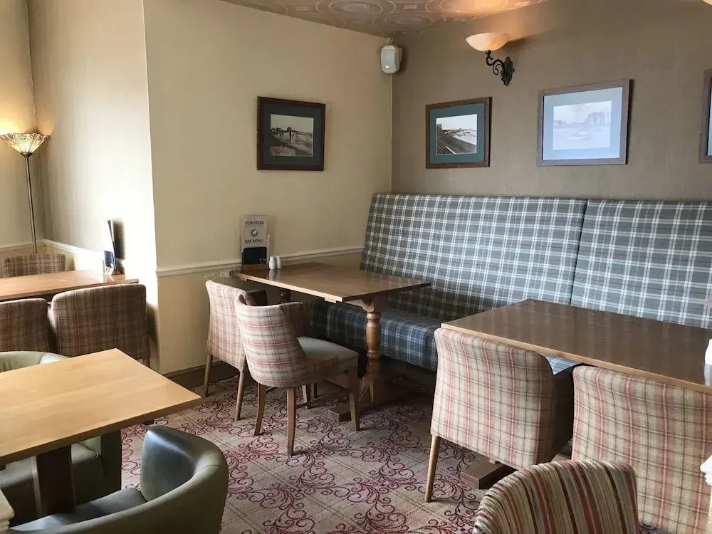 Pier Hotel