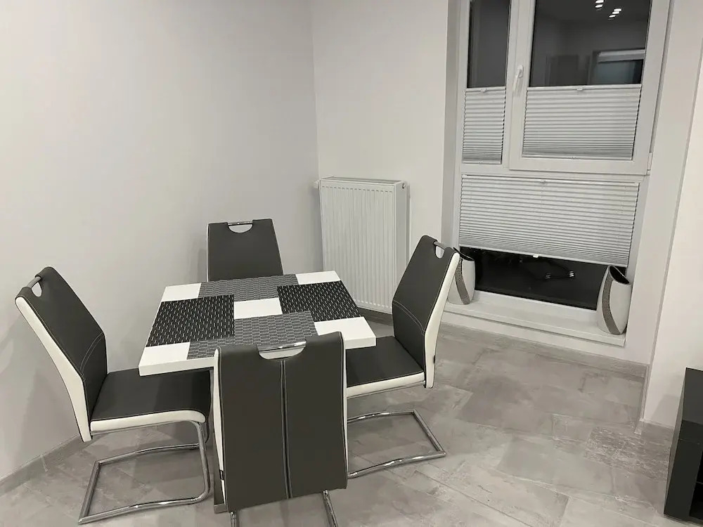 Amazing 2-Room Penthouse Cityview W13