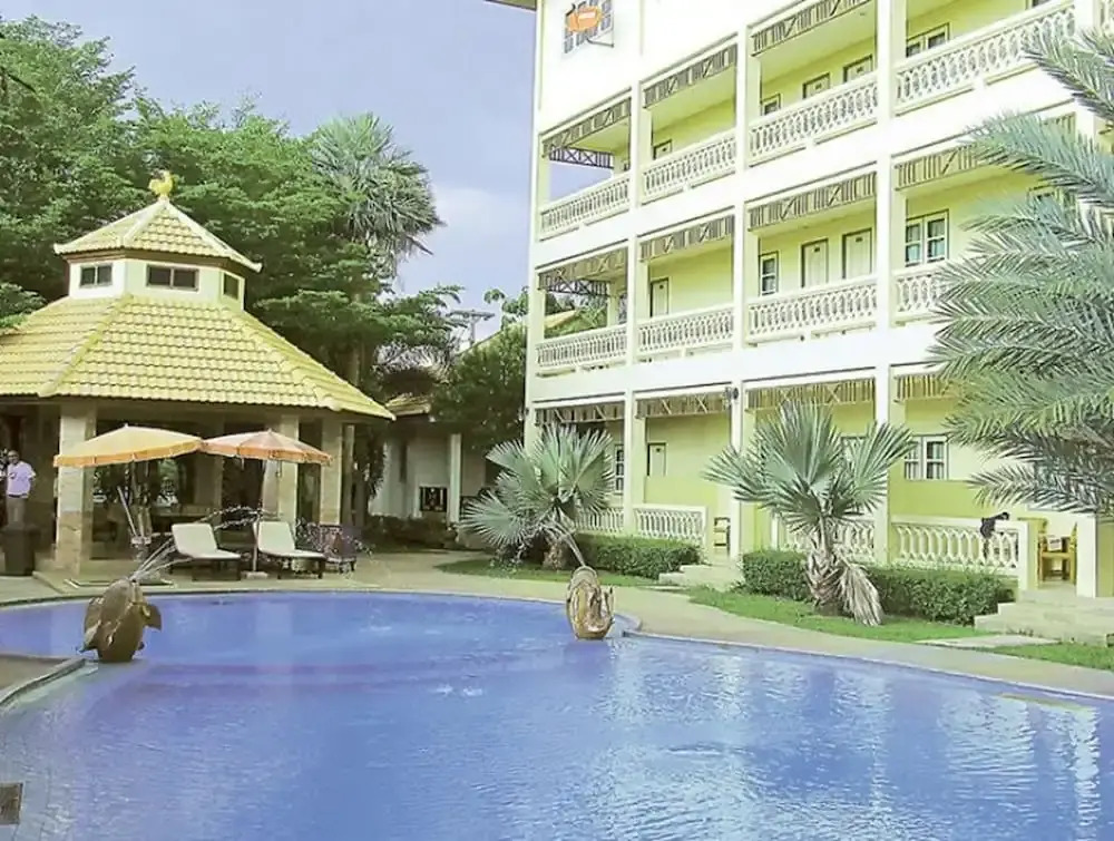 Le Palm Hotel