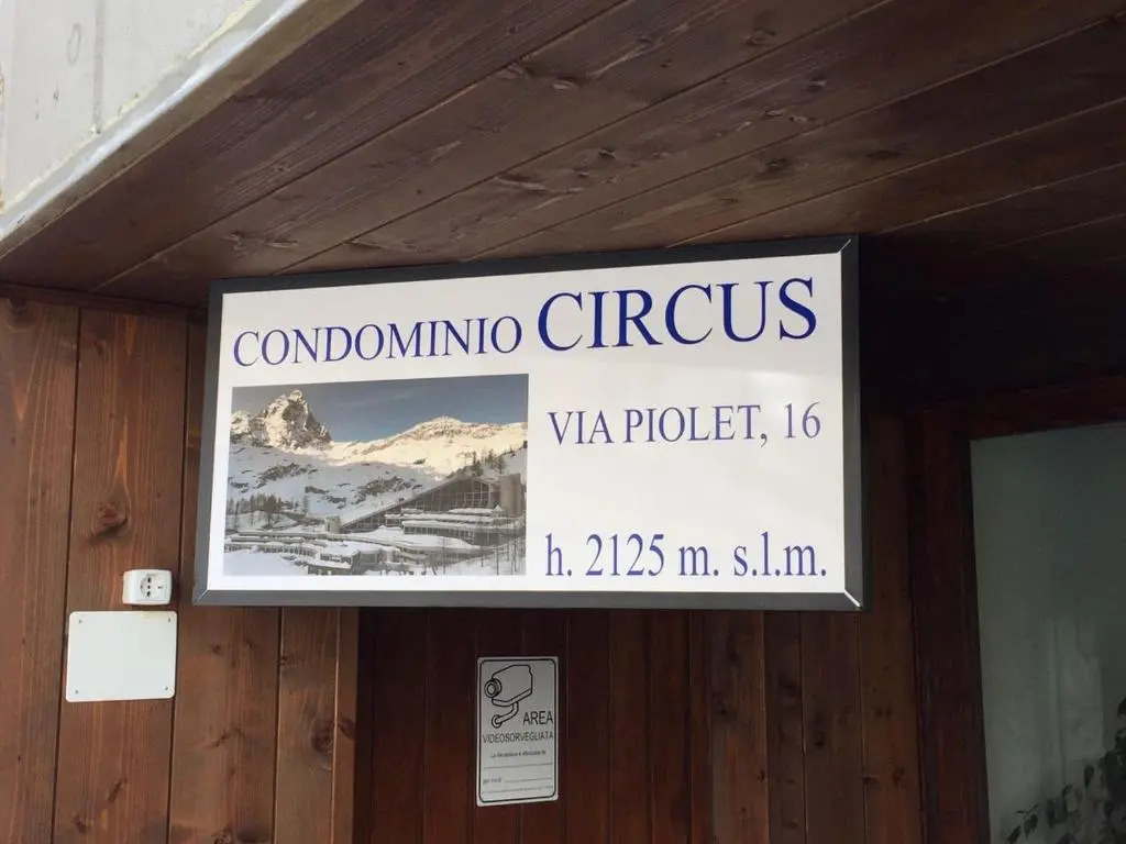 Orange Fox comfortable apartment Cervinia Ski resort & free WiFi