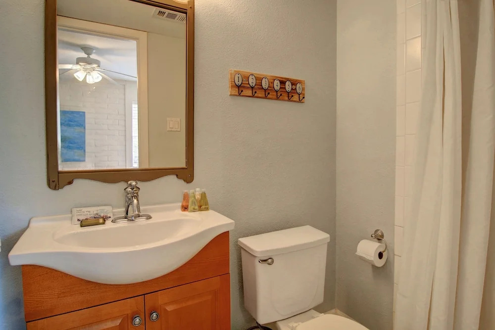 El Cortez Miniums Ec106 2 Bedroom Condo