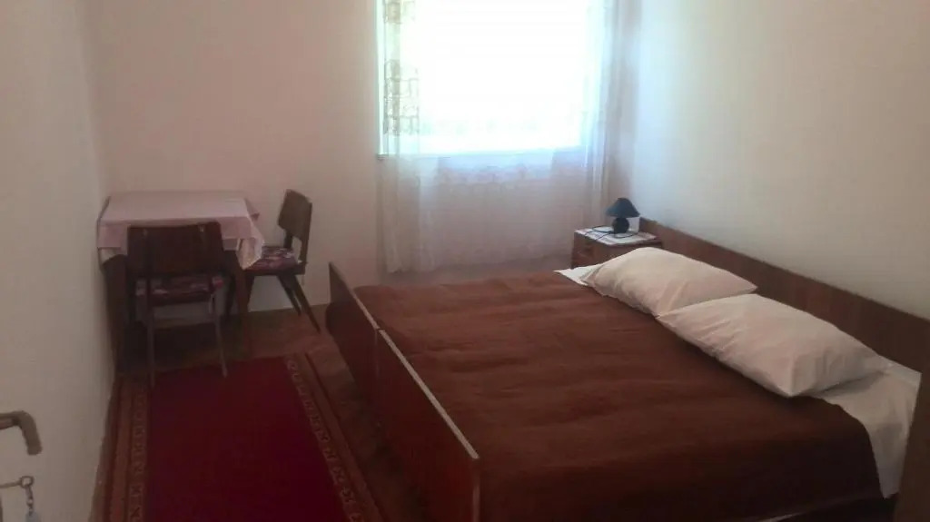 Apartment Tome