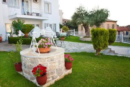 Aparthotel 4 Stars Petalidi