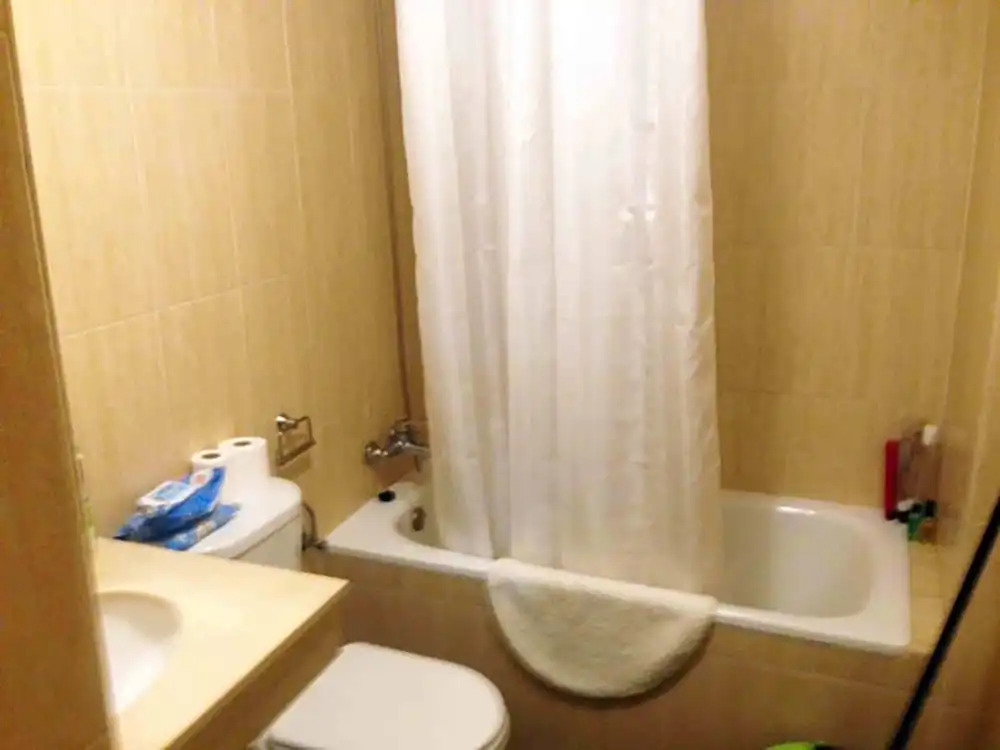 Modern, Occupancy 2/4 People, Parking, Wifi