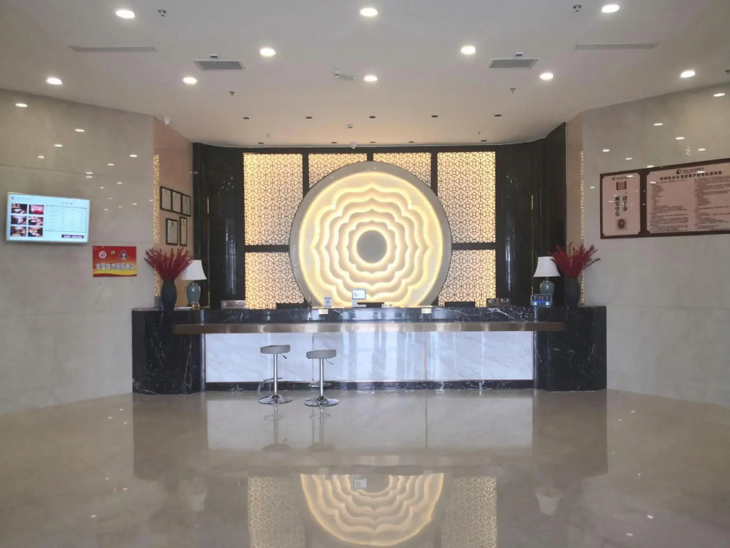 Lincheng Chenguang Hotel