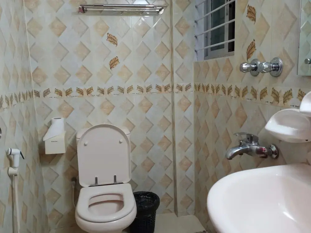 Hotel Holy City BD