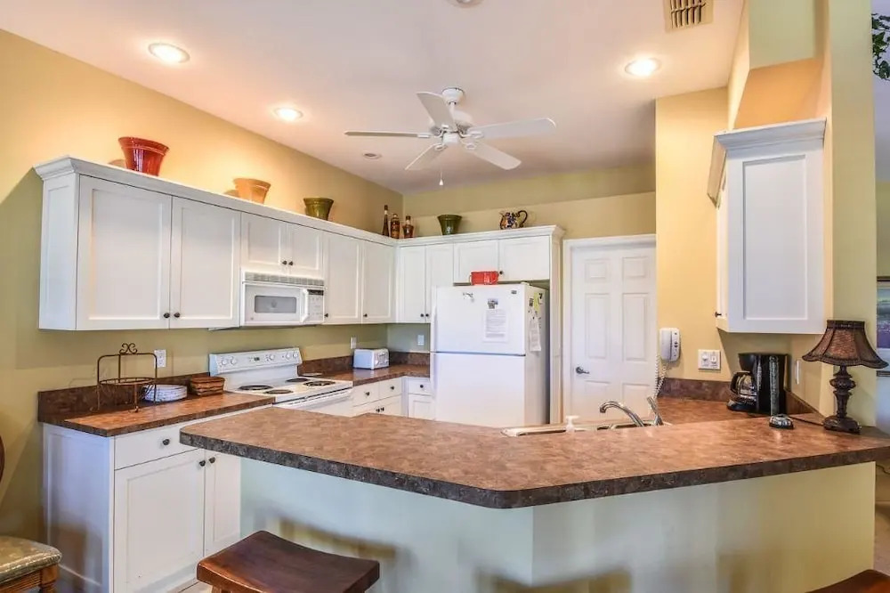 Falcons Glen Blvd Home 7073