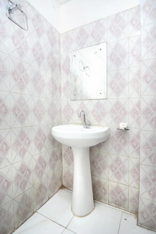 Hotel Diamond By OYO Rooms