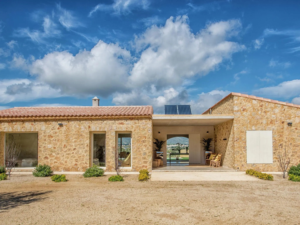 Engaging Villa in St Llorenç des Cardassar with Swimming Pool