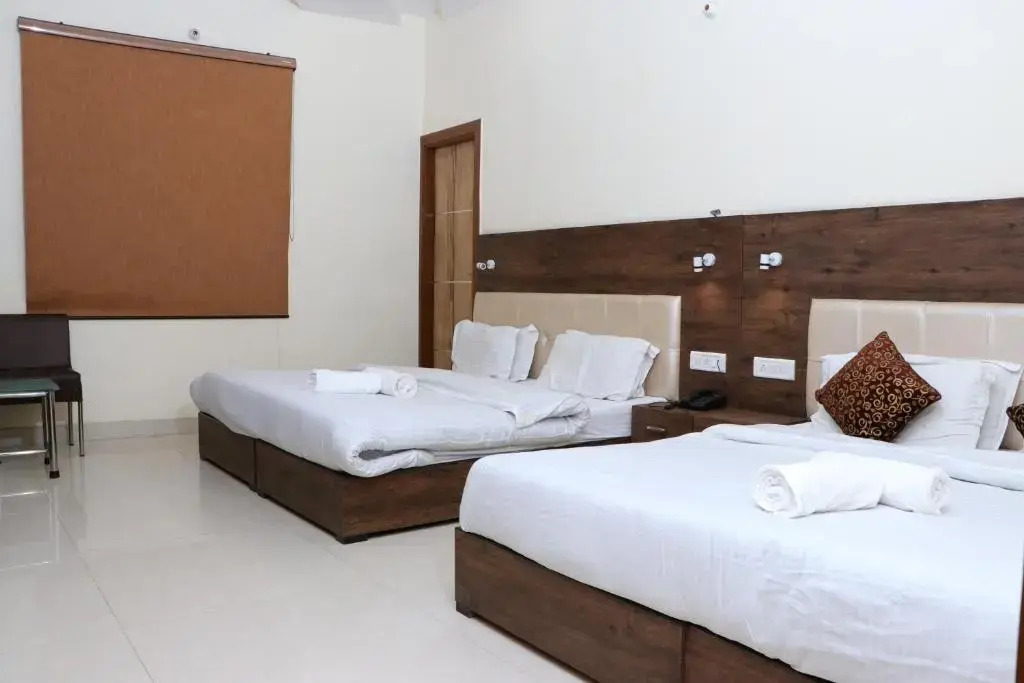 Hotel Avitaj Inn