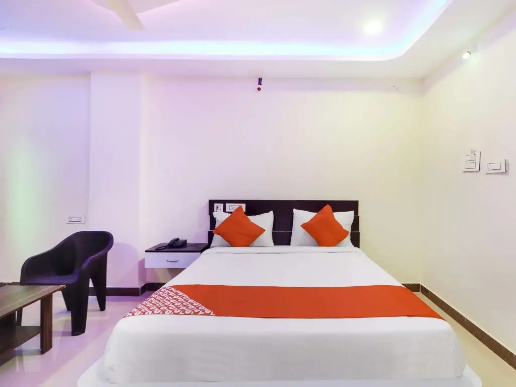 Hotel Sharans Inn