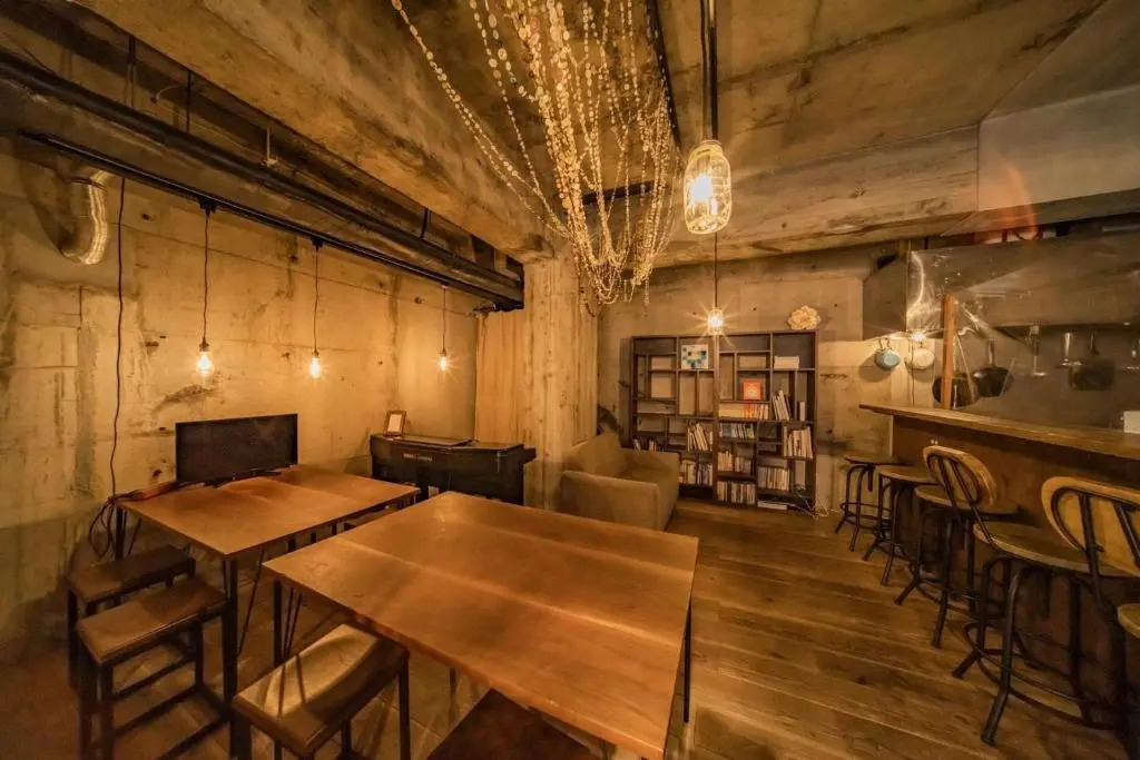 ArtBar & GuestHouse ennova