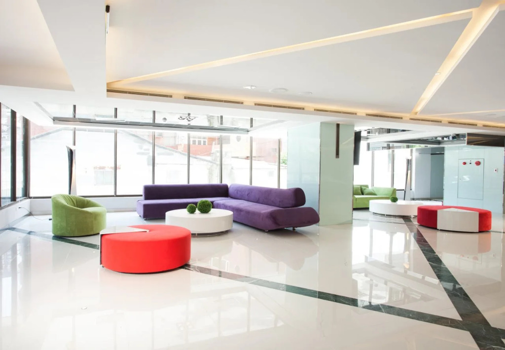 CHECK inn SELECT Hualien LinSen