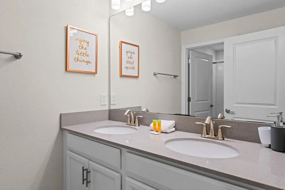 Chic Resort Getaway 15 Min to Disney