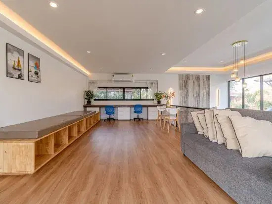 J2. Urban Supper Deluxe Villa 600m from beach
