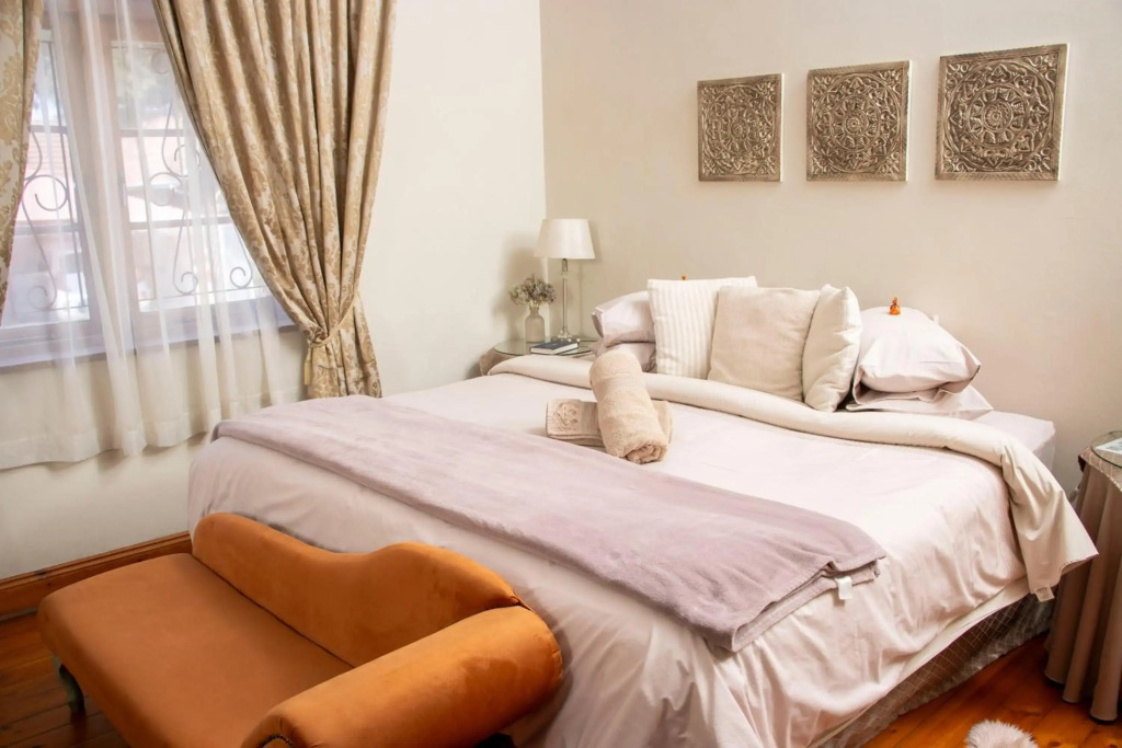 Oregon Place Guest House