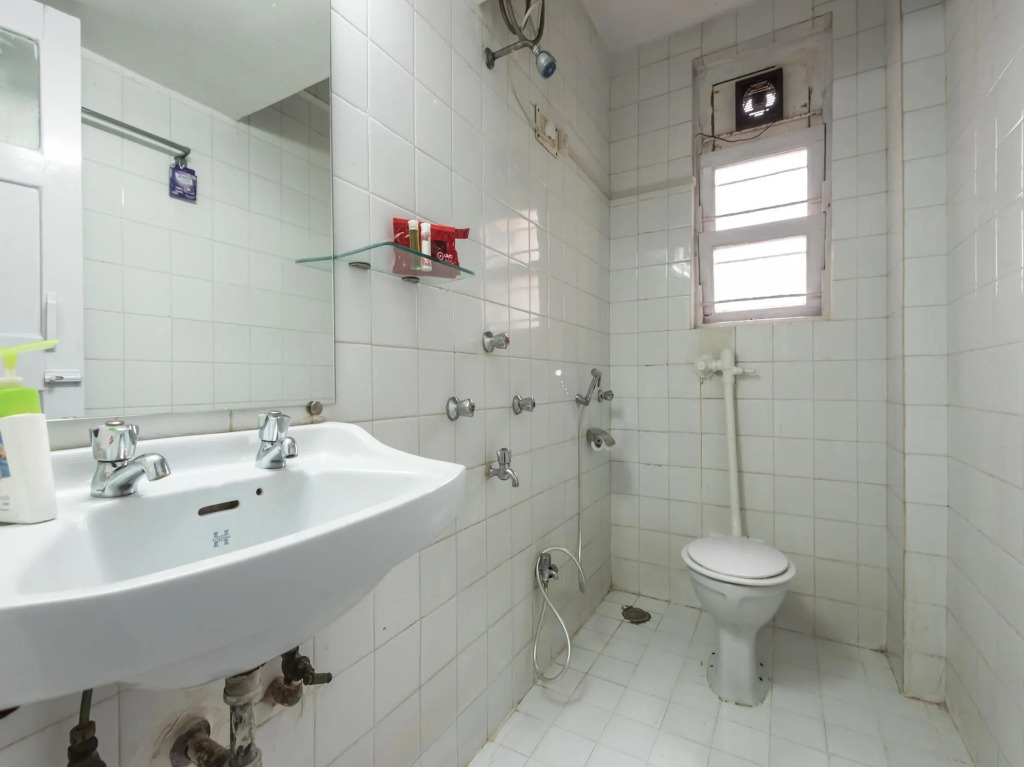 OYO Apartments Malad Raheja Complex Road