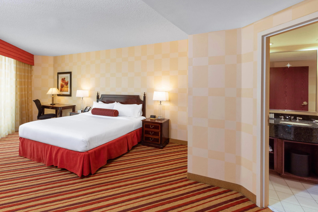Wyndham Grand Oklahoma City Downtown