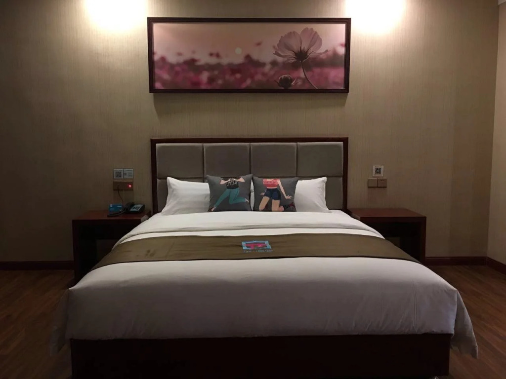 Pai Hotel Tangshan Gangyao Road Hebei Bridge