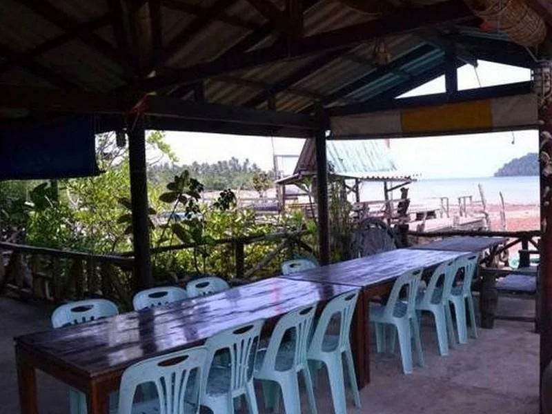 Rommai Chailay Resort & Seafood