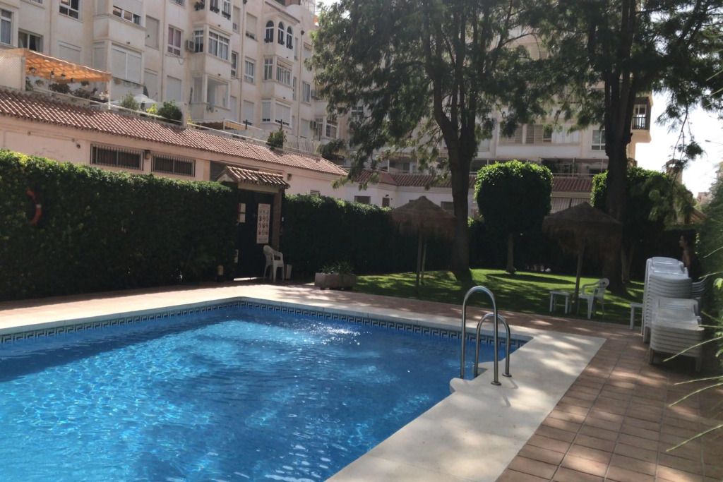 Apartment Hispanidad With Pool
