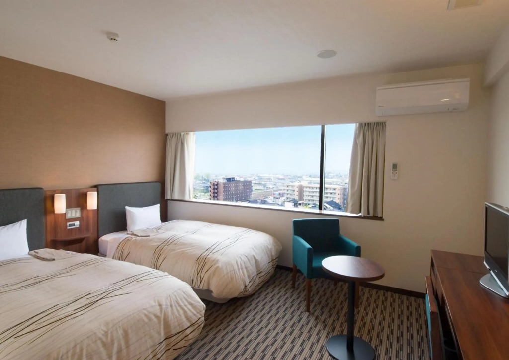 Uozu Manten Hotel Ekimae