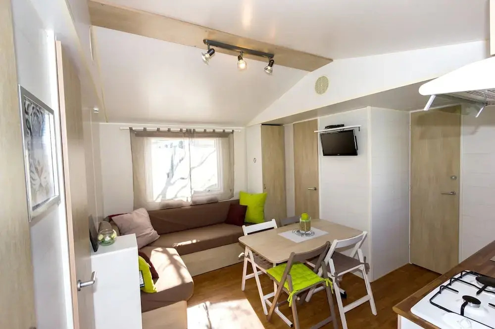 Property With 2 Bedrooms in Sigean, With Pool Access, Furnished Garden and Wifi - 7 km From the Beach