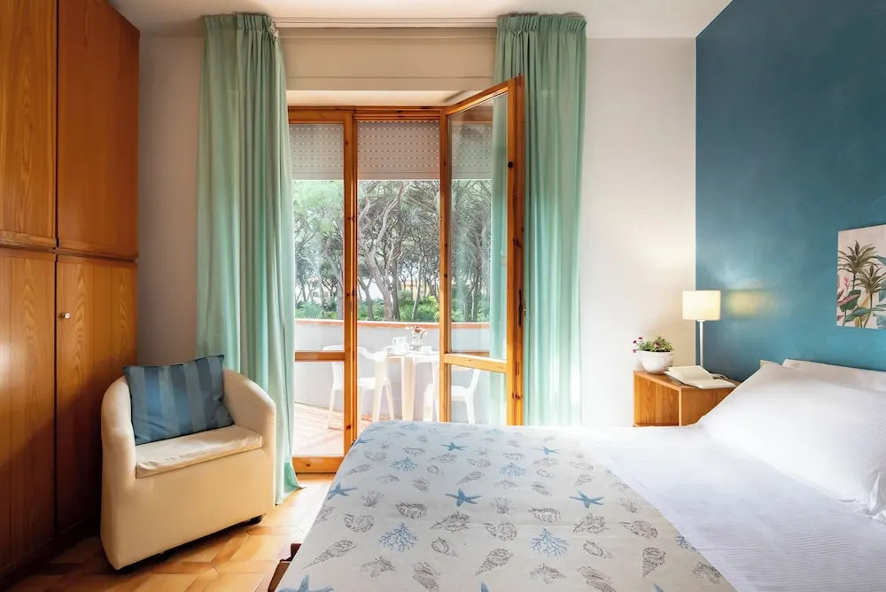 Hotel Parco dei Pini - 100mt dal Mare