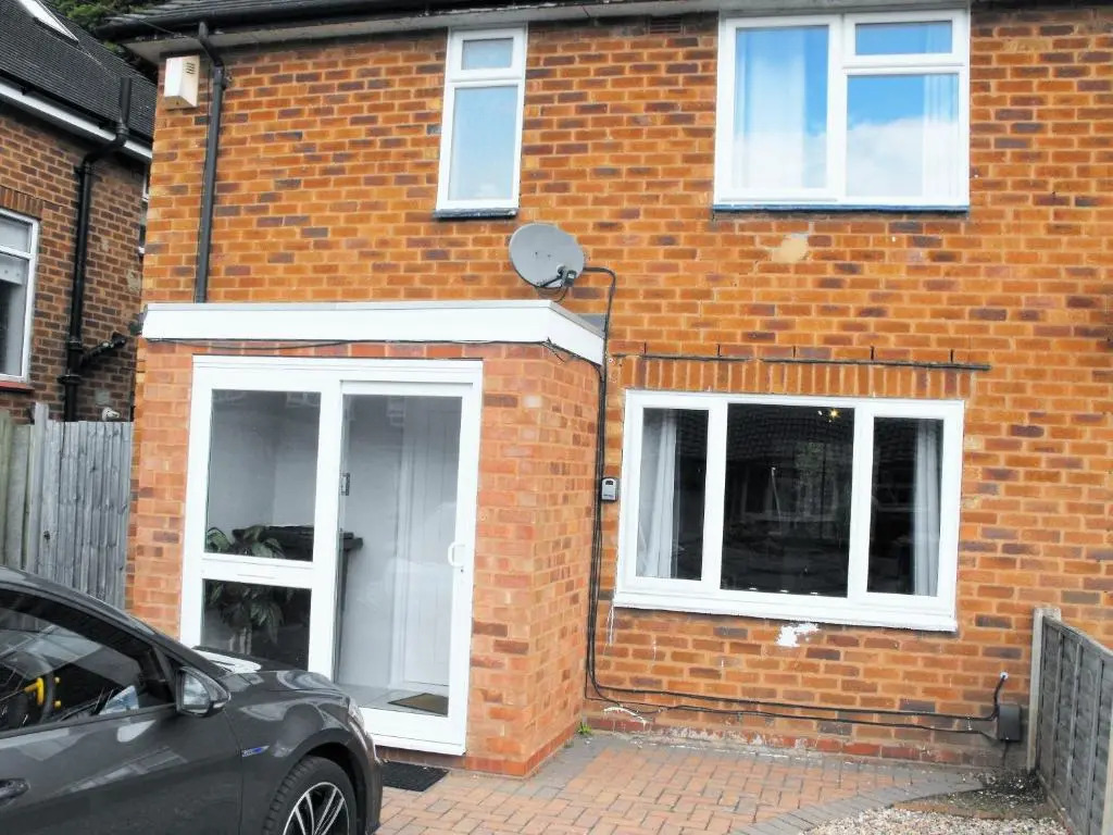 3-Bedroom Comfy Home in Solihull