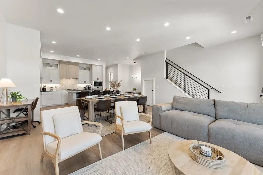 Desert Beachcomber 5 Bedroom Townhouse
