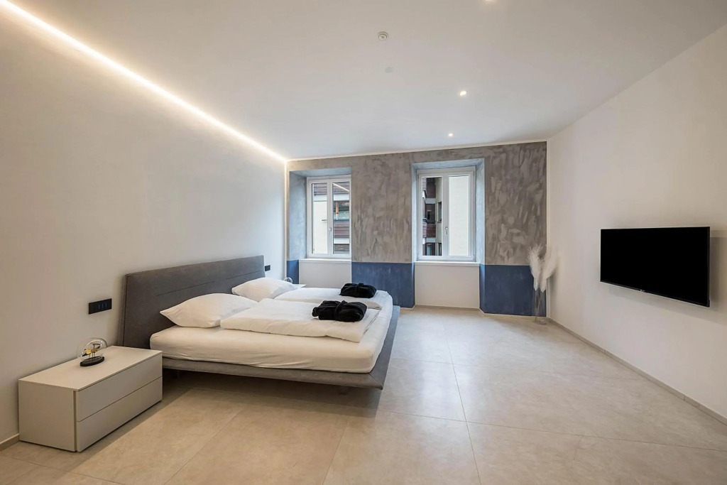 App 1 Palazzo Cavour