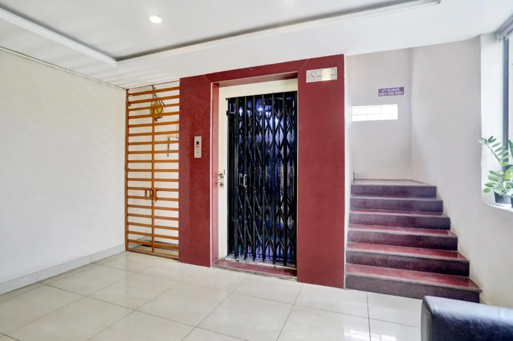 Vasishtha Grand by OYO Rooms